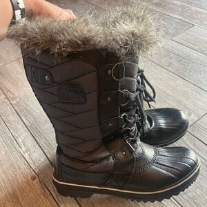NWOT Sorel TOFINOM ll WOMEN'S WATERPROOF
BOOT